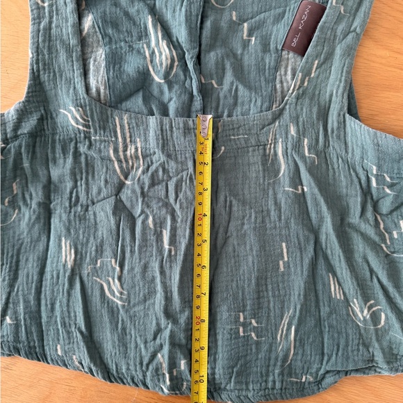 Bel Kazan Green Sleeveless Top and Pants Set - Picture 8 of 10